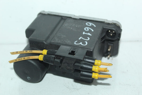 Centralita de Bloqueo Mercedes Benz W201 44622 1996 cb-008 - Imagen 2