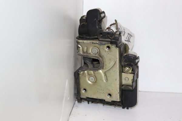 Cerradura Trasera Derecha Volkswagen Golf 3 Cps-146