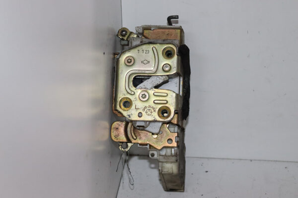Cerradura Trasera Izquierda Nissan D22 Cps-504