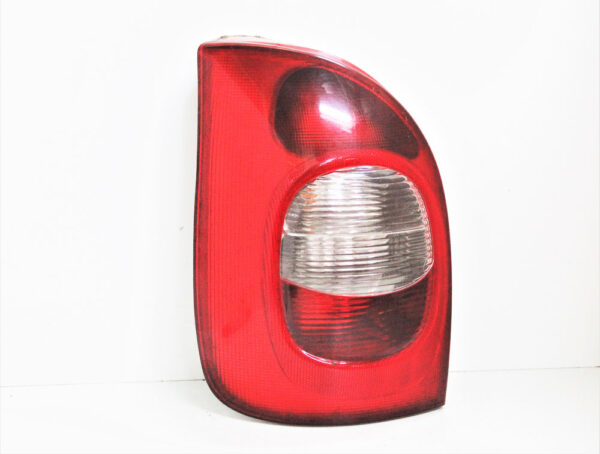 Farol Trasero Derecho Citroen Xsara 2003 Con portalampara FAT 0830
