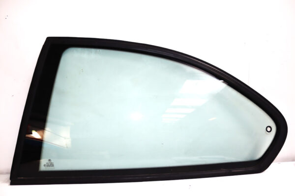Vidrio lateral Trasero Izquierdo Bmw E40 VDN-011