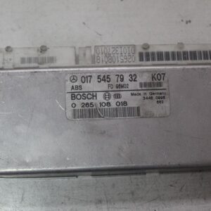 Centralita de ABS Mercedes benz Clase C W202 1.8 1993 al 2000 cm-042