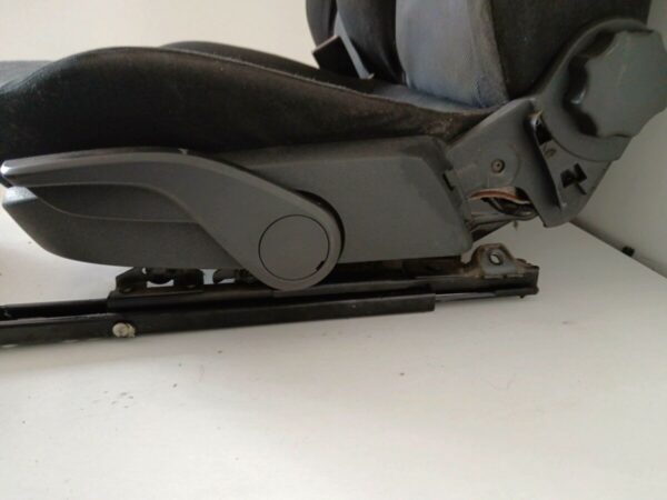 BUTACAS DELANTERAS OPEL ASTRA H BER. Cosmo DIESEL Motor 1,9 Ltr.  120 CV  [2006 - 2010] 5 Puertas - Imagen 2