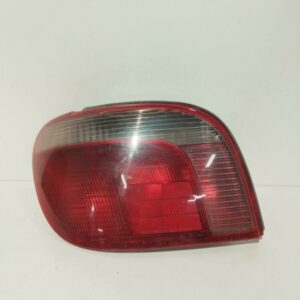 FAROL TRASERO IZQUIERDO EXTERIOR TOYOTA YARIS (NCP1/NLP1/SCP1) [1999-2005]