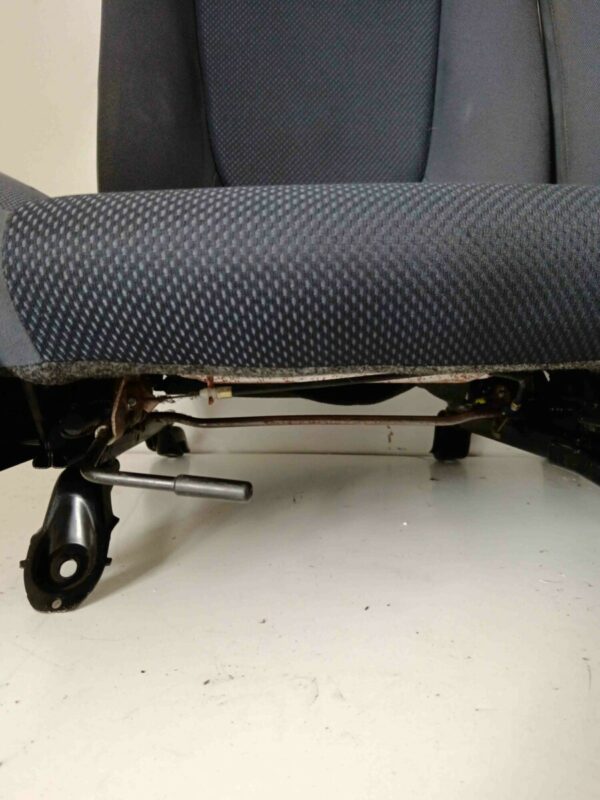 BUTACAS DELANTERAS HONDA FIT (GD1/5) 1.2 Drive NAFTA 95 Motor 1,2 Ltr.  78 CV  [2002 - 2008] 5 Puertas - Imagen 2