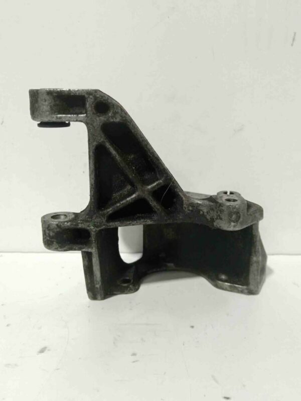 SOPORTE BOMBA HIDRAULICA SEAT TOLEDO (1L) Base DIESEL Motor 1,9 Ltr.  64 CV  [1991 - 1999] 5 Puertas