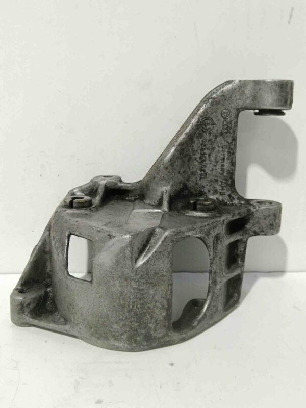SOPORTE BOMBA HIDRAULICA SEAT TOLEDO (1L) Base DIESEL Motor 1,9 Ltr.  64 CV  [1991 - 1999] 5 Puertas - Imagen 2