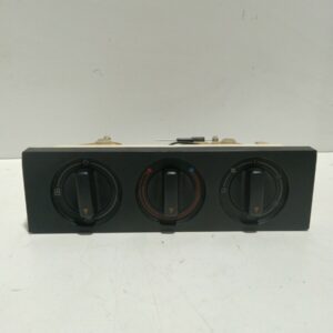 COMANDOS DE CALEFACCIÓN AUDI 100 BERLINA (C4) Europa NAFTA Motor 2,6 Ltr.  150 CV  [1990 - 0] 0 Puertas