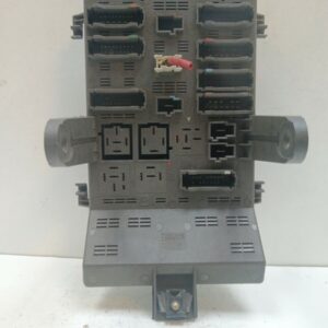 CAJA RELES / FUSIBLES RENAULT LAGUNA (B56) 1.9 dTi RT DIESEL Motor 1,9 Ltr.  98 CV  [1998 - 2001] 5 Puertas