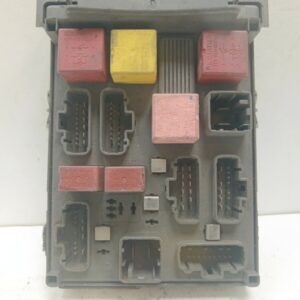 CAJA RELES / FUSIBLES RENAULT LAGUNA (B56) 1.9 dTi RT DIESEL Motor 1,9 Ltr.  98 CV  [1998 - 2001] 5 Puertas