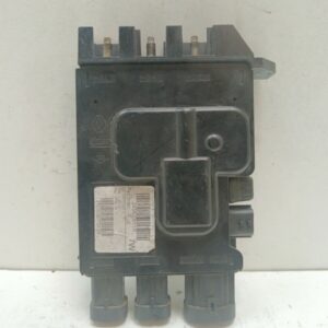 CAJA RELES / FUSIBLES RENAULT MEGANE III BERLINA 5 P Dynamique DIESEL Motor 1,5 Ltr.  106 CV  [2008 - 2016] 5 Puertas