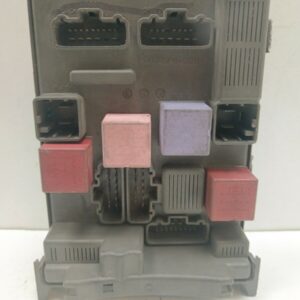 CAJA RELES / FUSIBLES RENAULT LAGUNA (B56) 1.9 dTi RT DIESEL Motor 1,9 Ltr.  98 CV  [1998 - 2001] 5 Puertas