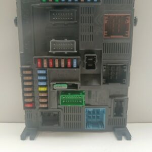 CAJA RELES / FUSIBLES / MODULO BSI PEUGEOT 208 Access DIESEL Motor 1,6 Ltr.  75 CV  [2012 - 2019] 5 Puertas