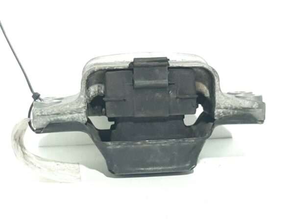 SOPORTE MOTOR IZQUIERDO VOLKSWAGEN JETTA (1K2) Advance DIESEL Motor 1,9 Ltr.  105 CV  [2005 - 2010] 4 Puertas - Imagen 4