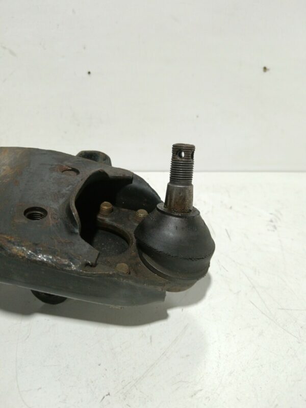 PARRILLA DE SUSPENSION SUPERIOR TRASERA DERECHA MAZDA E 2200 Caja cerrada    (SR) DIESEL Motor 2,2 Ltr.  63 CV  [1984 - 2002] 0 Puertas - Imagen 3