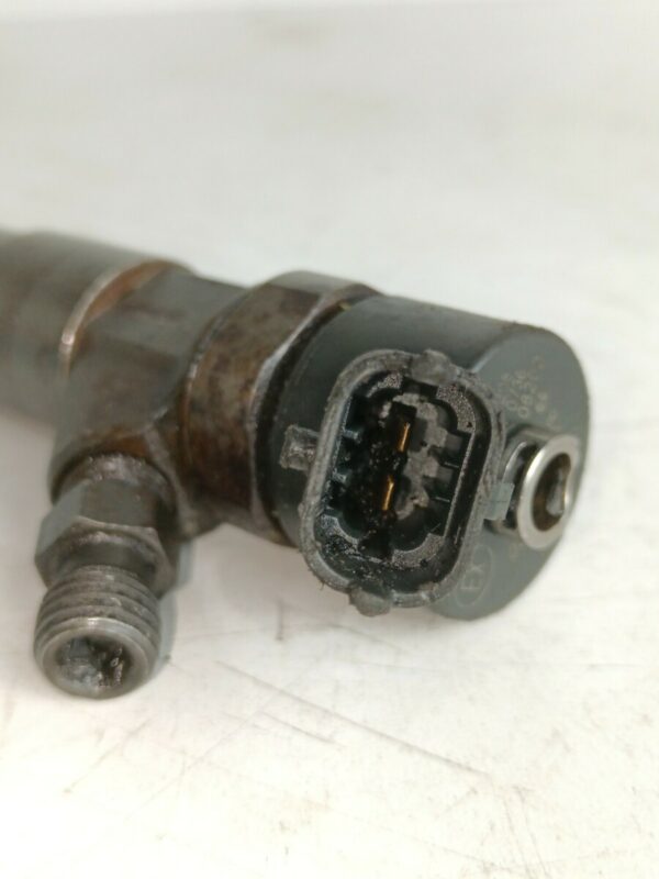 INYECTOR BMW SERIE 7 (E38) 3.0 24V Turbodiesel CAT DIESEL Motor 3,0 Ltr.  193 CV  [1994 - 2001] 3 Puertas - Imagen 4