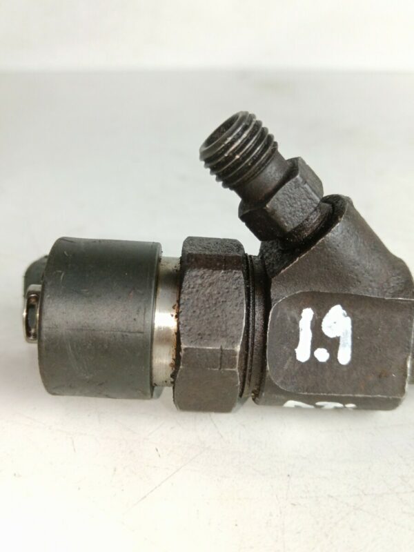 INYECTOR RENAULT MEGANE I SCENIC (JA0) 1.9 dTi Diesel CAT DIESEL Motor 1,9 Ltr.  98 CV  [1996 - 1999] 3 Puertas - Imagen 3