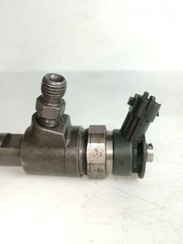 INYECTOR PEUGEOT 206 BERLINA 1.4 HDi DIESEL Motor 1,4 Ltr.  68 CV  [1998 - 2010] 3 Puertas - Imagen 3