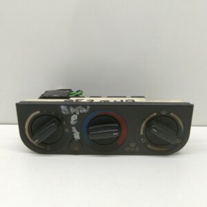 COMANDOS DE CALEFACCIÓN BMW SERIE 3 BERLINA (E36) 2.0 24V NAFTA 95 Motor 2,0 Ltr.  150 CV  [1990 - 1998] 3 Puertas