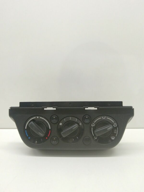 COMANDOS DE CALEFACCIÓN SUZUKI SWIFT BERLINA (MZ) 1.3 DDiS Diesel CAT DIESEL Motor 1,3 Ltr.  69 CV  [2005 - 2012] 3 Puertas