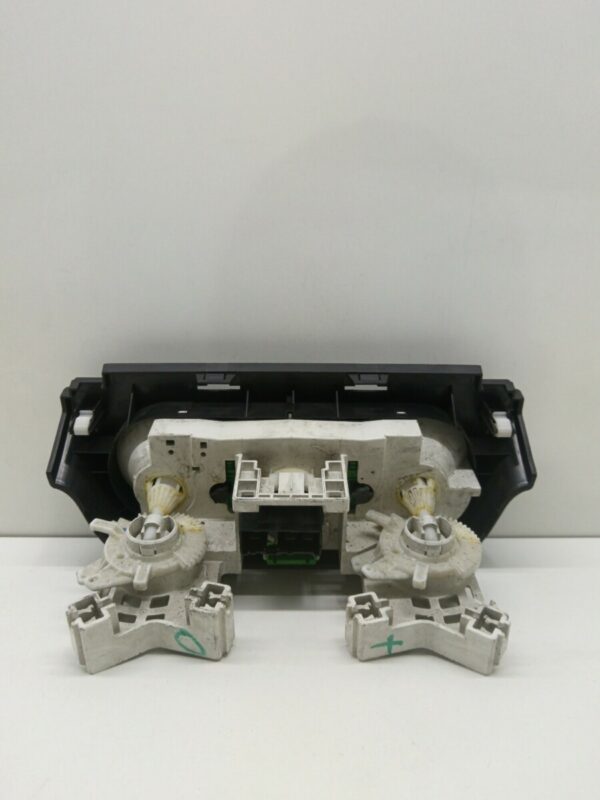 COMANDOS DE CALEFACCIÓN SUZUKI SWIFT BERLINA (MZ) 1.3 DDiS Diesel CAT DIESEL Motor 1,3 Ltr.  69 CV  [2005 - 2012] 3 Puertas - Imagen 2