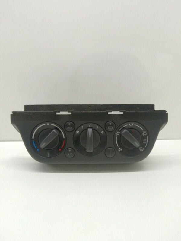 COMANDOS DE CALEFACCIÓN SUZUKI SWIFT BERLINA (MZ) 1.3 DDiS Diesel CAT DIESEL Motor 1,3 Ltr.  69 CV  [2005 - 2012] 3 Puertas