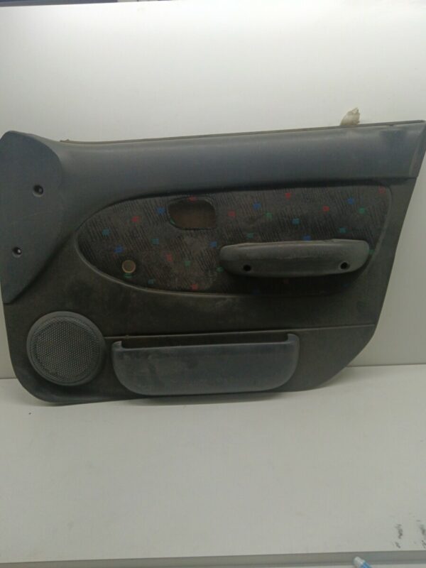 TAPIZADO INTERIOR PUERTA DELANTERO DERECHO HYUNDAI ACCENT (X3) 1.3 CAT NAFTA Motor 1,3 Ltr.  84 CV  [1994 - 1997] 3 Puertas