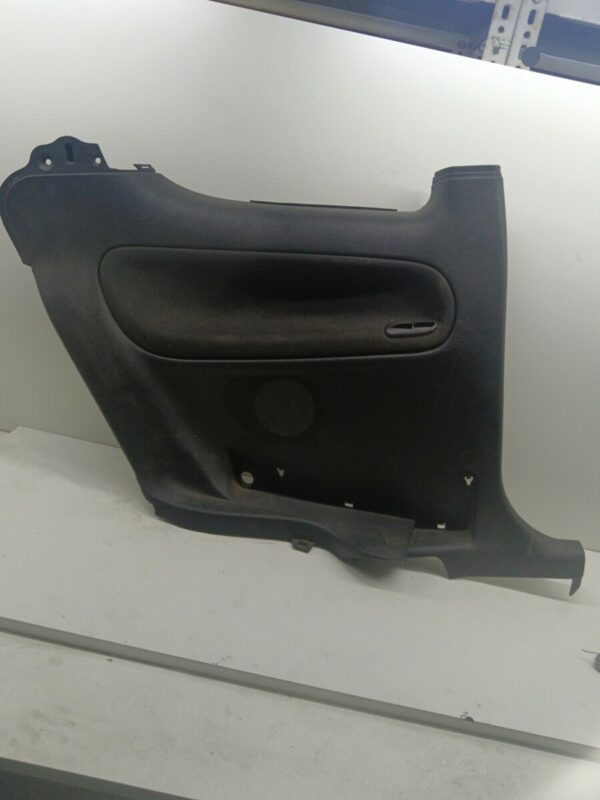 TAPIZADO INTERIOR PUERTA TRASERO IZQUIERDO PEUGEOT 206 BERLINA 1.6 HDi FAP CAT (9HZ / DV6TED4) DIESEL Motor 1,6 Ltr.  109 CV  [1998 - 2010] 3 Puertas