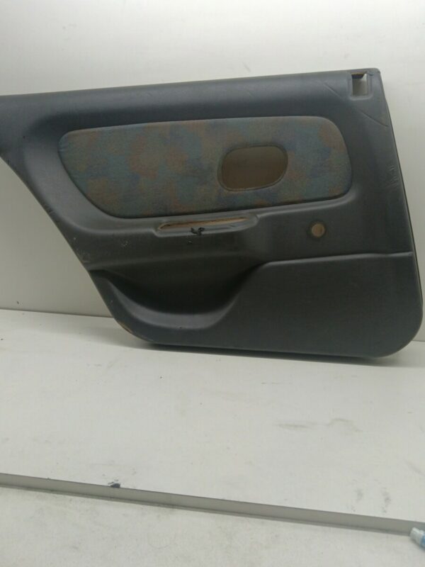 TAPIZADO INTERIOR PUERTA TRASERO IZQUIERDO RENAULT LAGUNA (B56) 1.8 RN (B56B) NAFTA Motor 1,8 Ltr.  90 CV  [1994 - 1998] 5 Puertas
