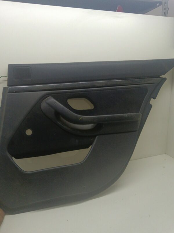 TAPIZADO INTERIOR PUERTA TRASERO DERECHO BMW SERIE 5 BERLINA (E39) 523i NAFTA 95 Motor 2,5 Ltr.  170 CV  [1995 - 2003] 4 Puertas