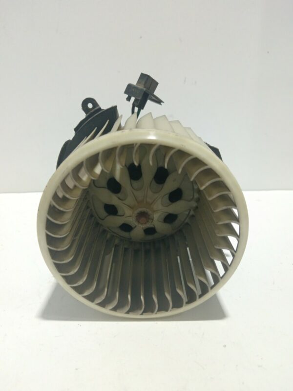 MOTOR CALEFACCION PEUGEOT 206 BERLINA XN DIESEL Motor 1,9 Ltr.  69 CV  [1998 - 2010] 5 Puertas - Imagen 2