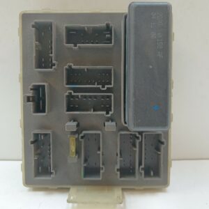 CAJA RELES / FUSIBLES FORD FOCUS BERLINA (CAK) Ghia DIESEL Motor 1,8 Ltr.  116 CV  [1998 - 2004] 4 Puertas