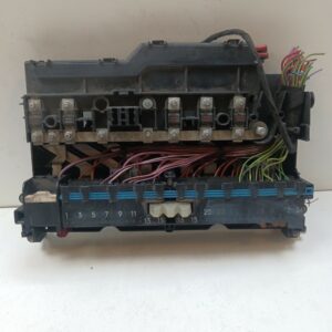 CAJA RELES / FUSIBLES BMW SERIE 3 BERLINA (E46) 320d DIESEL Motor 2,0 Ltr.  136 CV  [1998 - 2006] 4 Puertas