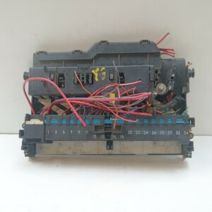 CAJA RELES / FUSIBLES BMW SERIE 3 BERLINA (E46) 320d DIESEL Motor 2,0 Ltr.  136 CV  [1998 - 2006] 4 Puertas