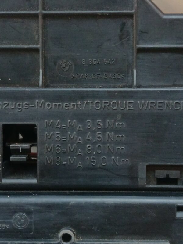 CAJA RELES / FUSIBLES BMW SERIE 3 BERLINA (E46) 320d DIESEL Motor 2,0 Ltr.  136 CV  [1998 - 2006] 4 Puertas - Imagen 4
