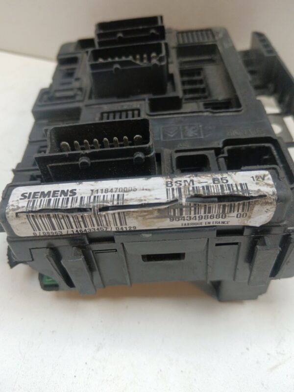 CAJA RELES / FUSIBLES / MODULO BSM PEUGEOT PARTNER (S1) Break DIESEL Motor 1,9 Ltr.  69 CV  [1996 - 2002] 5 Puertas - Imagen 2