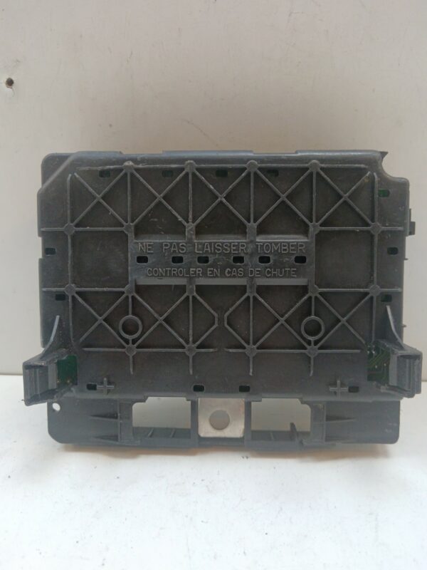 CAJA RELES / FUSIBLES / MODULO BSM PEUGEOT PARTNER (S1) Break DIESEL Motor 1,9 Ltr.  69 CV  [1996 - 2002] 5 Puertas - Imagen 3