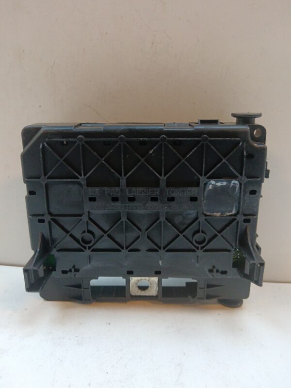 CAJA RELES / FUSIBLES / MODULO BSM PEUGEOT PARTNER (S1) Break DIESEL Motor 1,9 Ltr.  69 CV  [1996 - 2002] 5 Puertas - Imagen 3