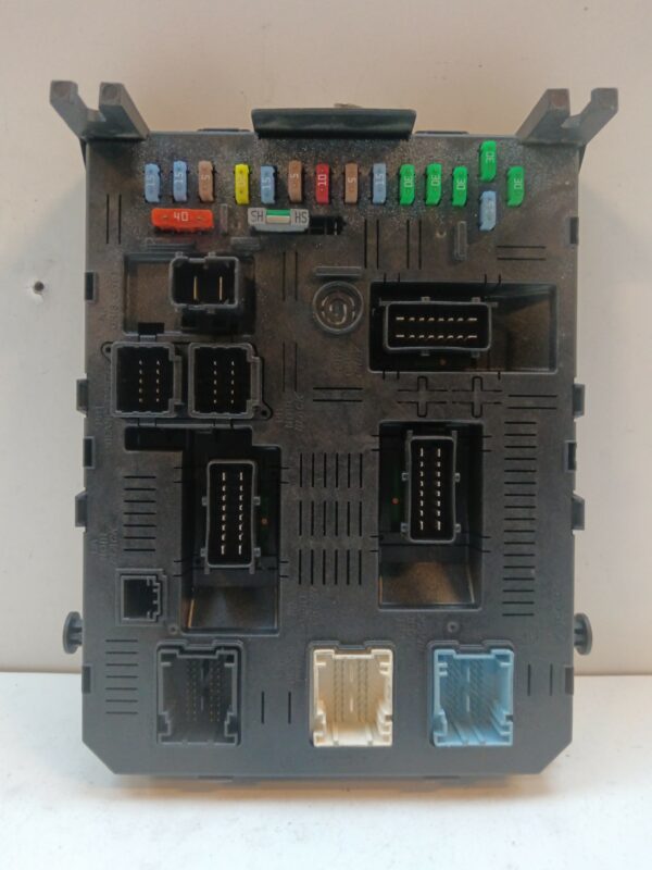 CAJA RELES / FUSIBLES / MODULO BSI PEUGEOT 307 BREAK / SW (S1) SW PACK DIESEL Motor 1,6 Ltr.  109 CV  [2002 - 2005] 5 Puertas