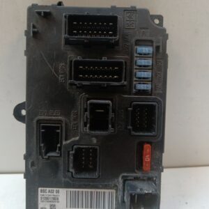 CAJA RELES / FUSIBLES / MODULO BSM PEUGEOT 407 SR Confort DIESEL Motor 1,6 Ltr.  109 CV  [2004 - 2011] 4 Puertas