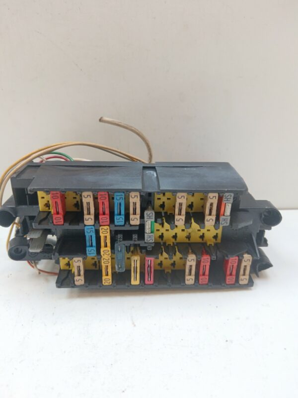 CAJA RELES / FUSIBLES PEUGEOT 406 BERLINA (S1/S2) SVDT DIESEL Motor 2,0 Ltr.  109 CV  [1995 - 2005] 4 Puertas