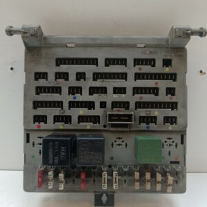 CAJA RELES / FUSIBLES PEUGEOT 205 BERLINA 1.8 D Generation DIESEL Motor 1,8 Ltr.  58 CV  [1983 - 1998] 3 Puertas