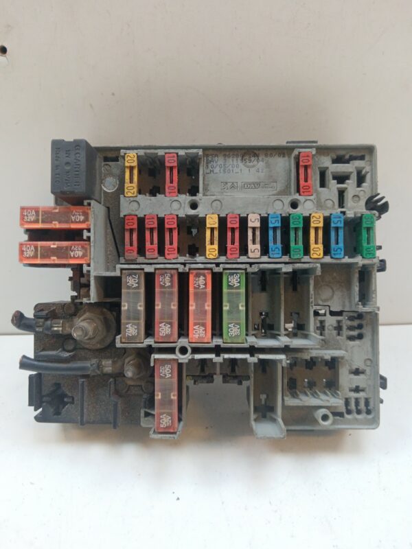 CAJA RELES / FUSIBLES CITROEN XSARA PICASSO 1.6 HDi 90 Exclusive DIESEL Motor 1,6 Ltr.  90 CV  [1999 - 2011] 5 Puertas
