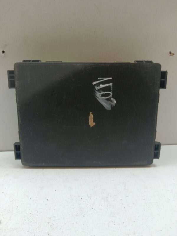 CAJA RELES / FUSIBLES / MODULO BSI PEUGEOT 405 BERLINA  DIESEL D9BXUD9A 69CV [1987 - 1996] 5 Puertas - Imagen 3