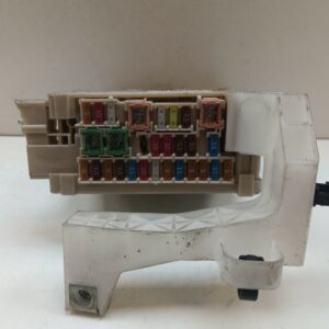 CAJA RELES / FUSIBLES CITROEN C1 SX NAFTA 95 Motor 1,0 Ltr.  68 CV  [2005 - 2014] 5 Puertas