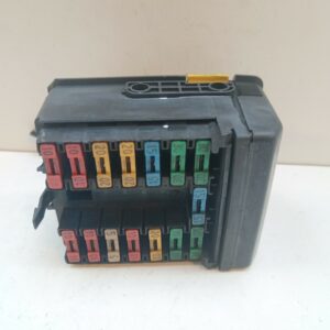 CAJA RELES / FUSIBLES CITROEN XSARA PICASSO 1.8 16V NAFTA Motor 1,8 Ltr.  116 CV  [1999 - 2011] 5 Puertas