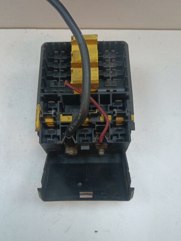 CAJA RELES / FUSIBLES CITROEN XSARA PICASSO 1.8 16V NAFTA Motor 1,8 Ltr.  116 CV  [1999 - 2011] 5 Puertas - Imagen 4