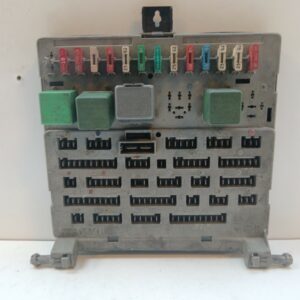 CAJA RELES / FUSIBLES PEUGEOT 205 BERLINA XAD / XAD Multi DIESEL Motor 1,8 Ltr.  60 CV  [1983 - 1998] 3 Puertas