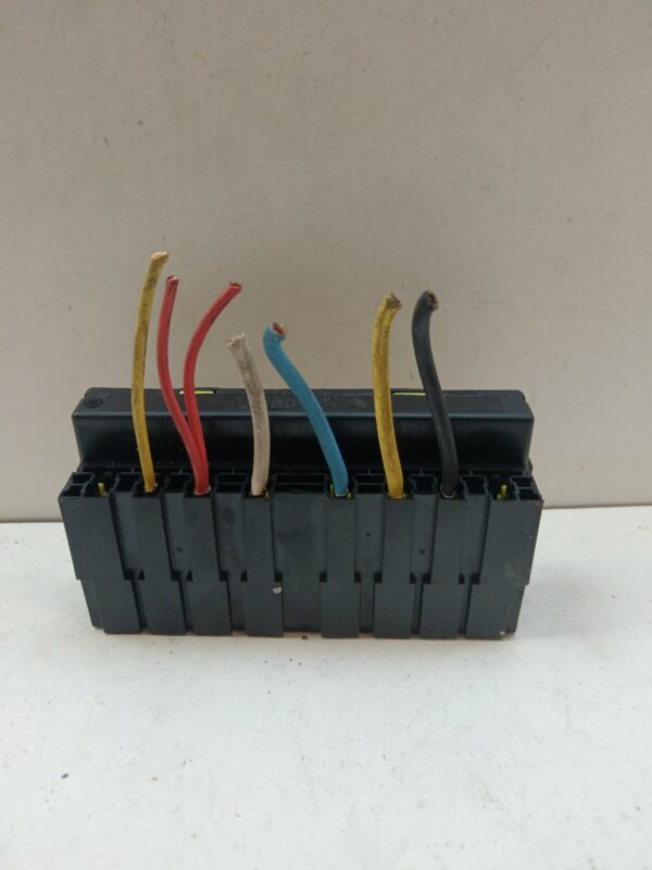 CAJA RELES / FUSIBLES PEUGEOT PARTNER (S1) Break DIESEL Motor 1,9 Ltr.  69 CV  [1996 - 2002] 5 Puertas