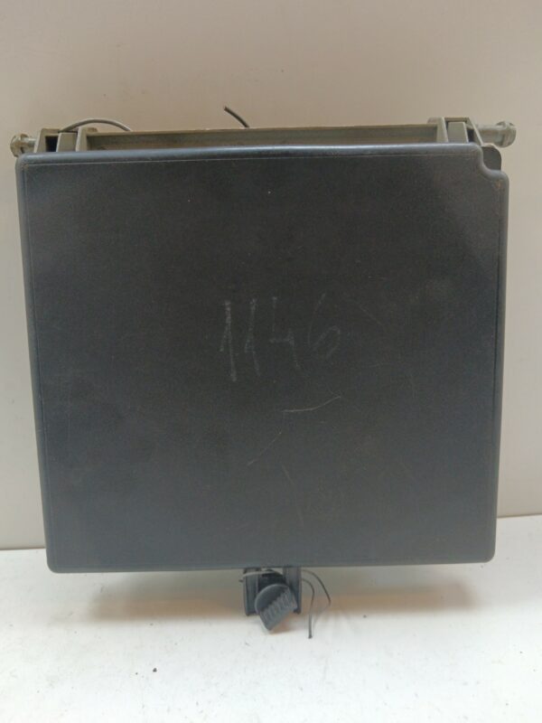 CAJA RELES / FUSIBLES PEUGEOT 205 BERLINA XAD / XAD Multi DIESEL Motor 1,8 Ltr.  60 CV  [1983 - 1998] 3 Puertas - Imagen 3